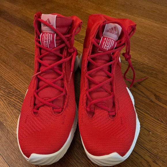 Red 🔥 - Picture 4 of 7